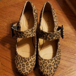 Jaclyn Smith Leopard Heels Sz 8W